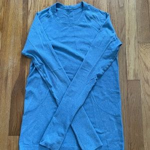 Lululemon Women’s Long Sleeve Size 6-8